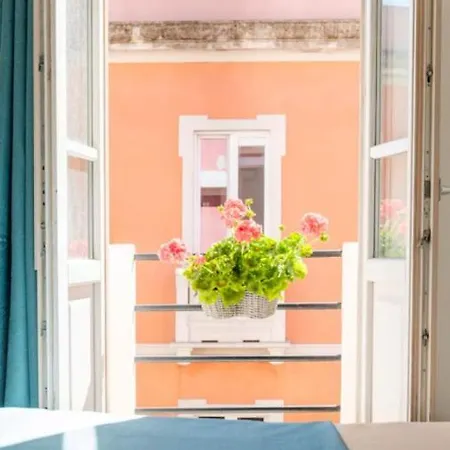 Karel 3* קליארי