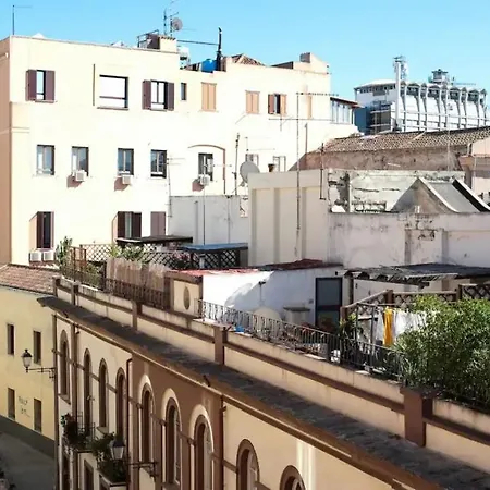 Karel בית הארחה 3*